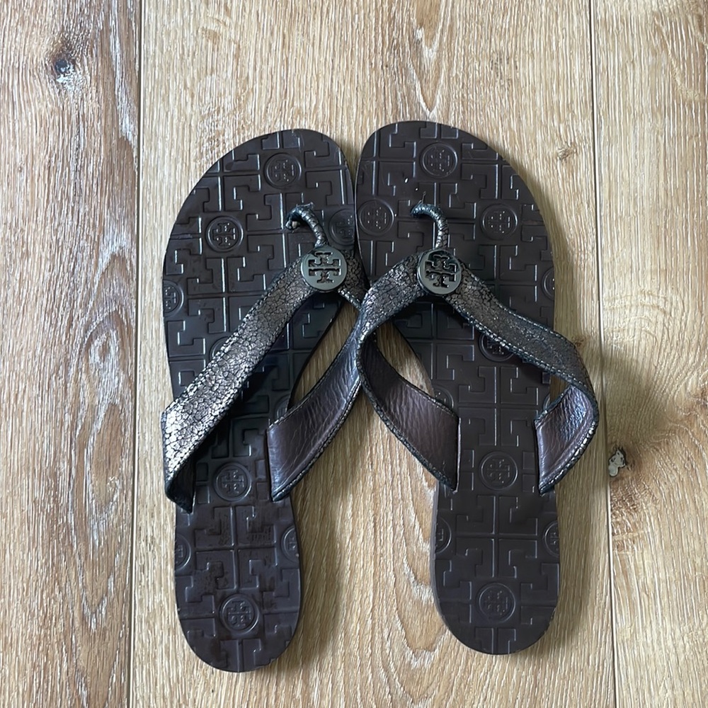 Tory Burch Thora Leather Thong Blue Flip Flop & Gold Tory Burch